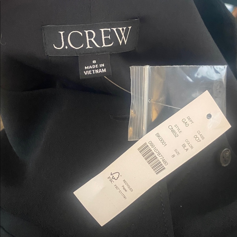 J. Crew Crewneck vest in city crepe black size 8 NWT - Picture 2 of 2